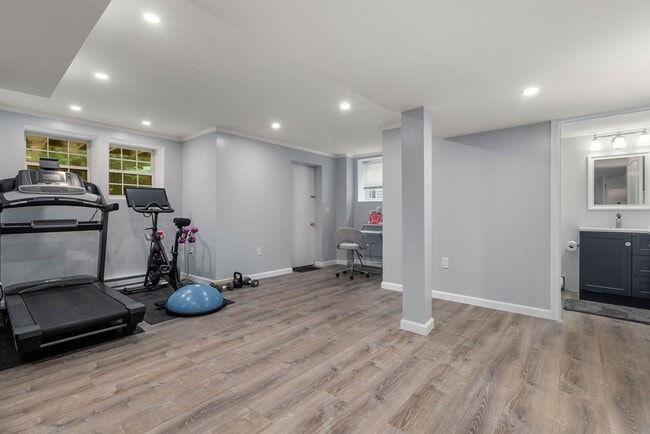 Building Photo - 25 Magnolia Ln