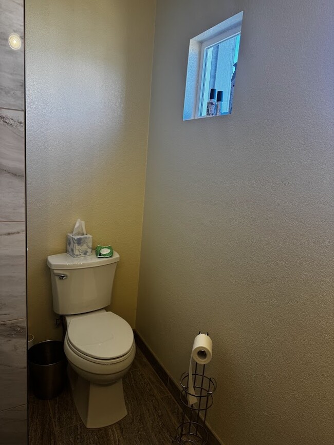 Building Photo - 6544 Range Overlook Heights