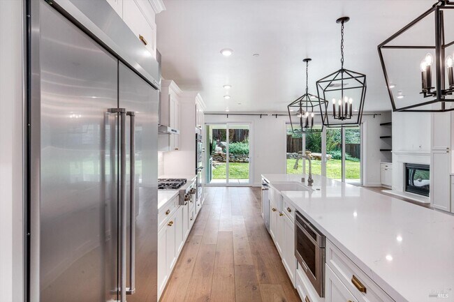 Building Photo - 1980 Bent Tree Pl