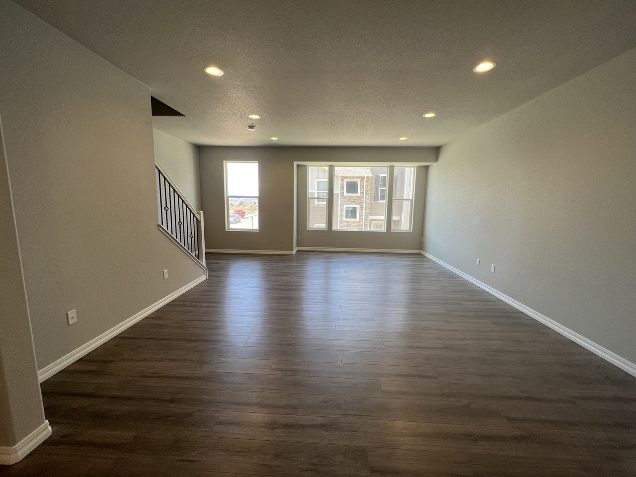 Building Photo - 7862 Kirwin Hts