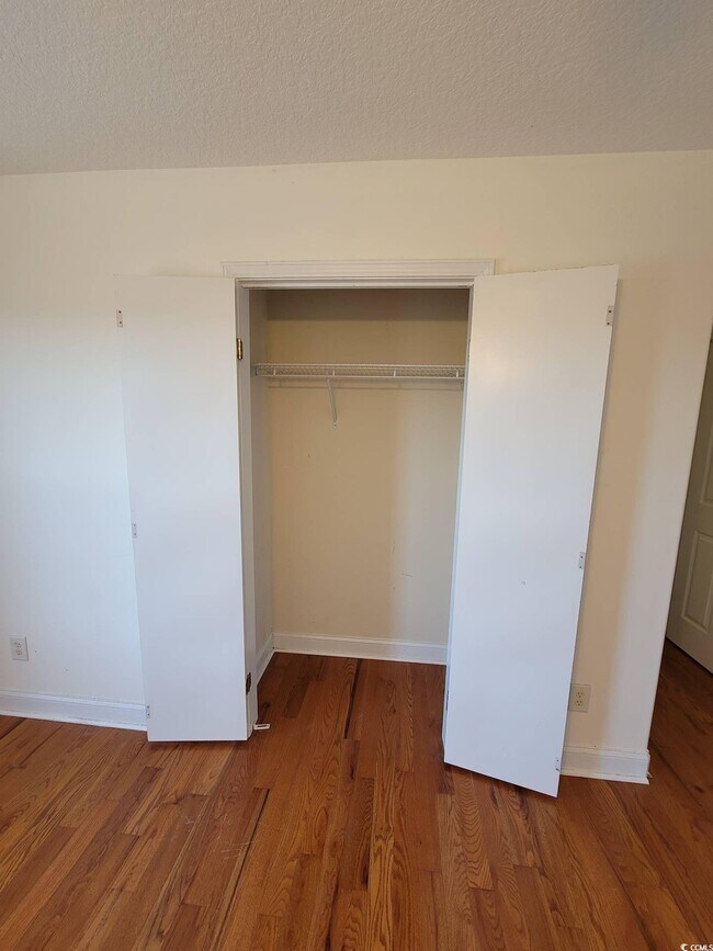 Building Photo - 601 Cottontail Trail