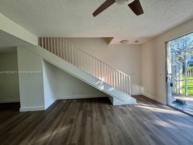 Building Photo - 1140 Sorrento Dr