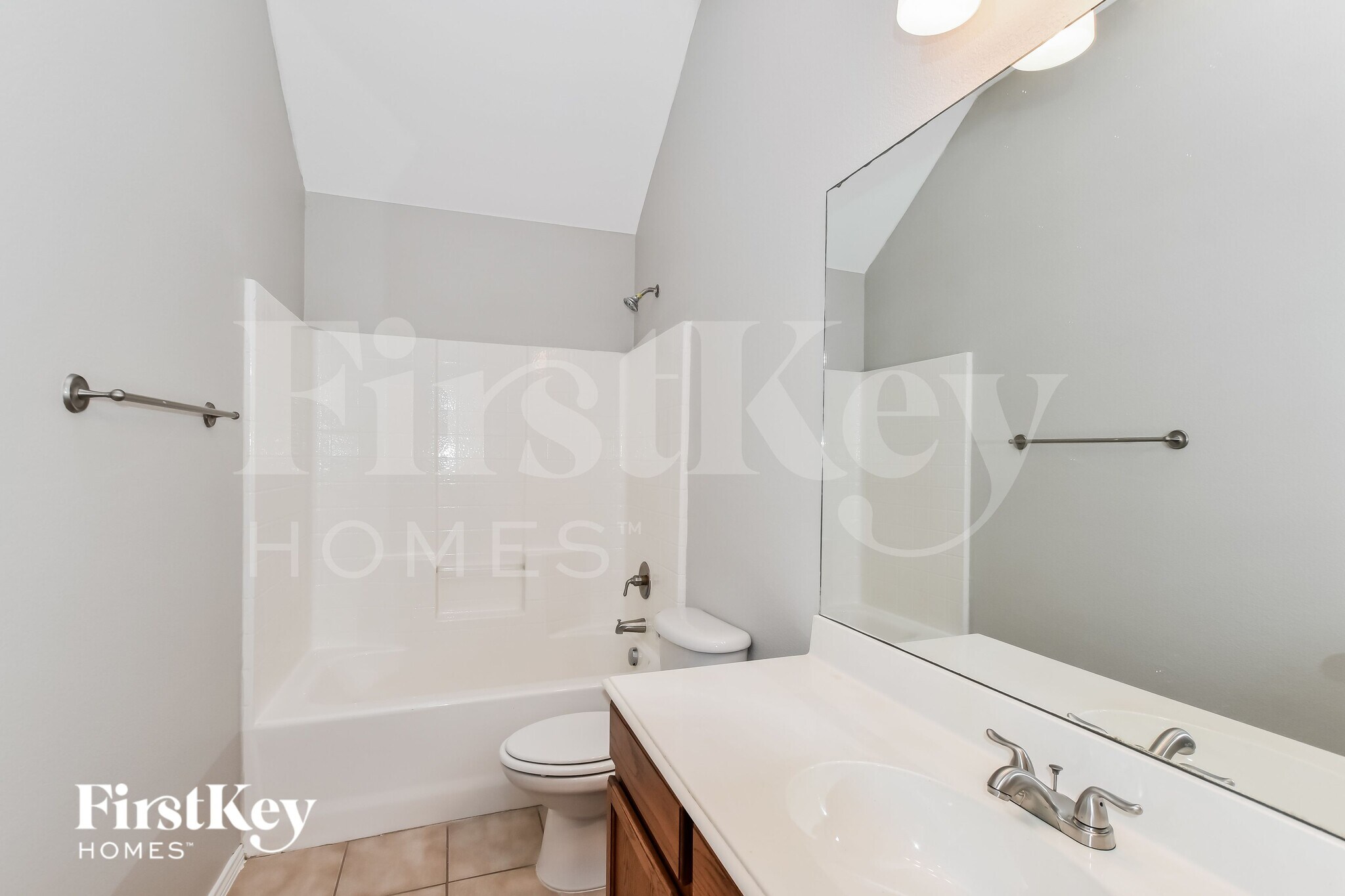 Building Photo - 4203 Lucy Ln