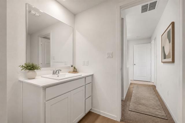 Building Photo - 1829 Sanderling St