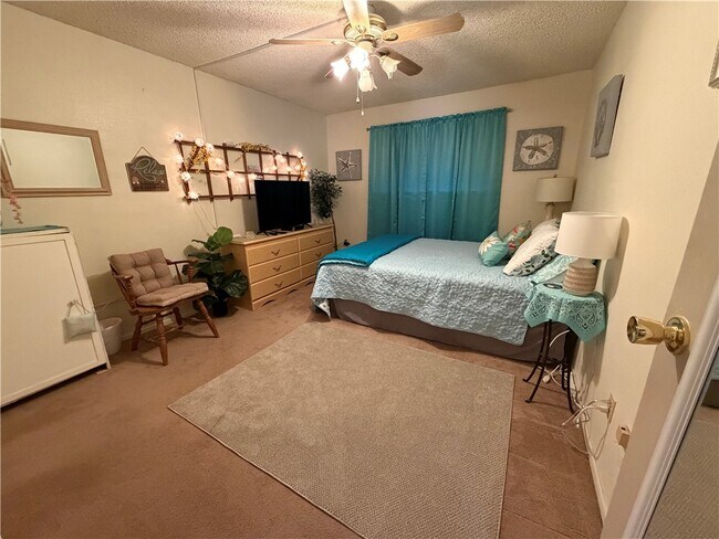 Building Photo - 1280 Mohave Dr