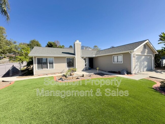 Primary Photo - 905 Viewpoint Dr