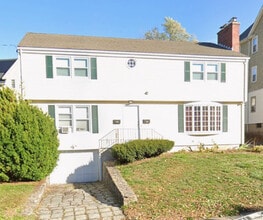 Building Photo - 266 Linwood St