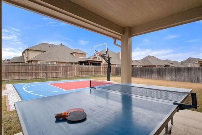 Building Photo - Fully Furnished Home in South Grand Prairi...