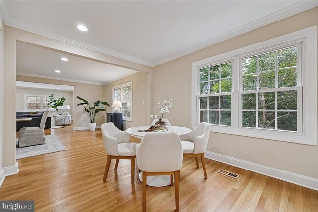 Building Photo - 4902 De Russey Pkwy
