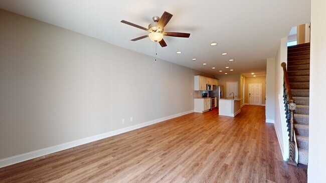 Building Photo - Robinson Floor Plan