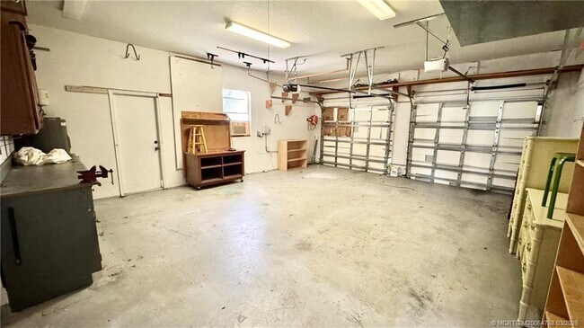 Building Photo - 510 SW South Carolina Dr