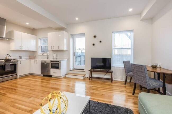 Building Photo - 666 Massachusetts Ave