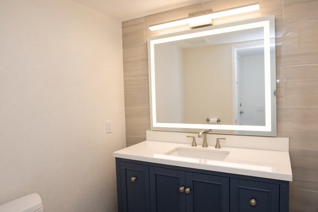 Building Photo - 251 Calle Cuervo