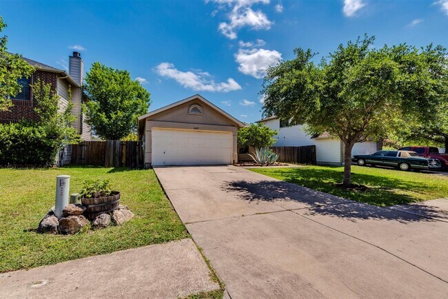 Building Photo - Beautiful Home in Southeast Austin – Pool ...