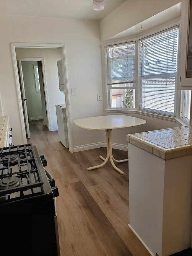 Building Photo - 8437 Naylor Ave