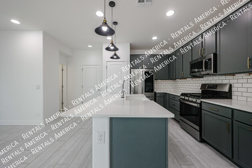 Building Photo - 1656 S 83rd Way