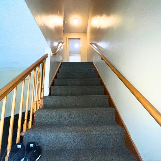 Building Photo - 537 Boswell Ave