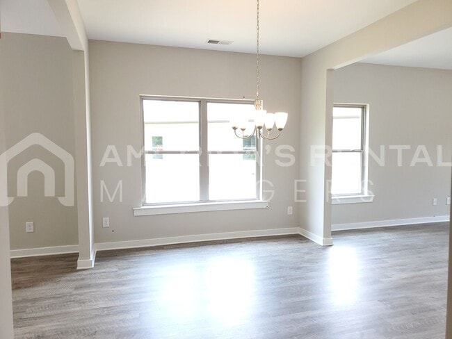 Building Photo - Home for Rent in Clanton, AL! Available to...