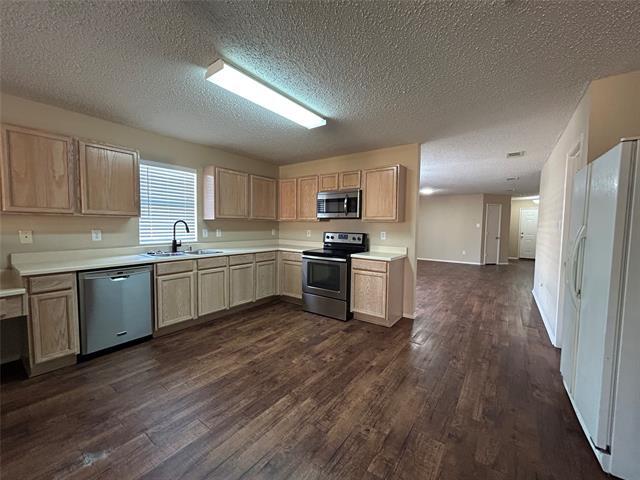 Building Photo - 5317 Los Altos Rd