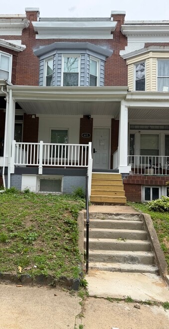 Building Photo - 615 N Rosedale St