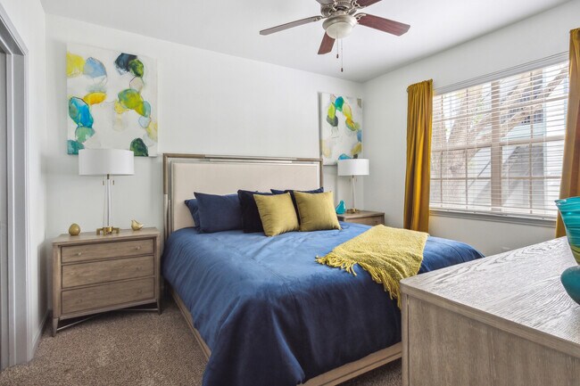 Building Photo - One Month Free Rent & Only $99 to Lock It In!