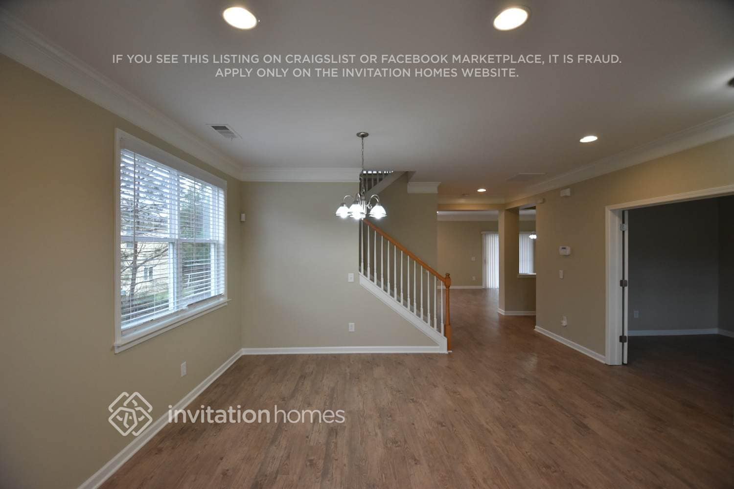 Building Photo - 335 Yellow Iris Rd SE