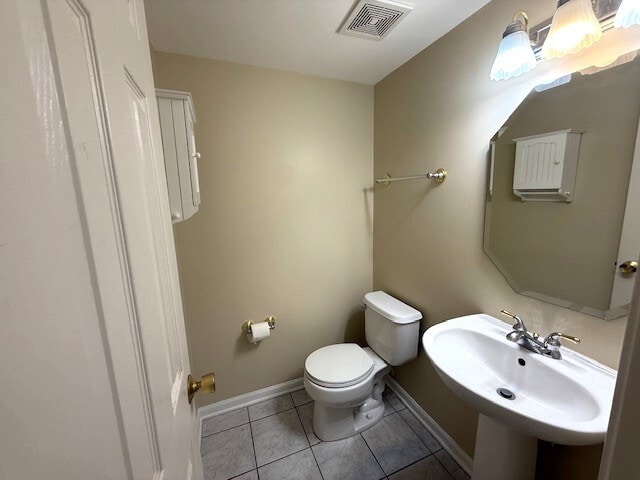 Building Photo - 1722 Middlebury Dr