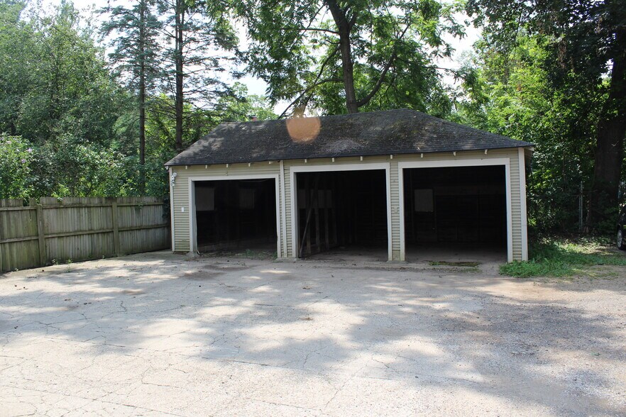 Building Photo - 607 Minor Ave