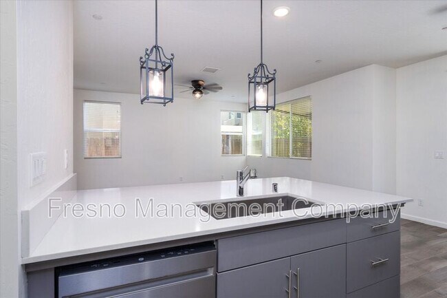 Building Photo - 3740 Highpark Way