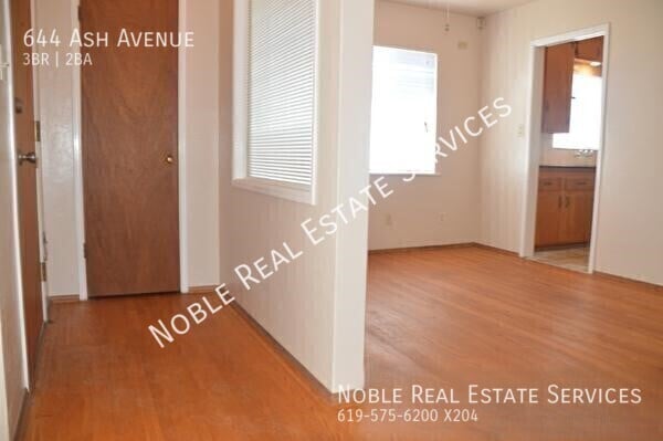 Building Photo - 644 Ash Ave