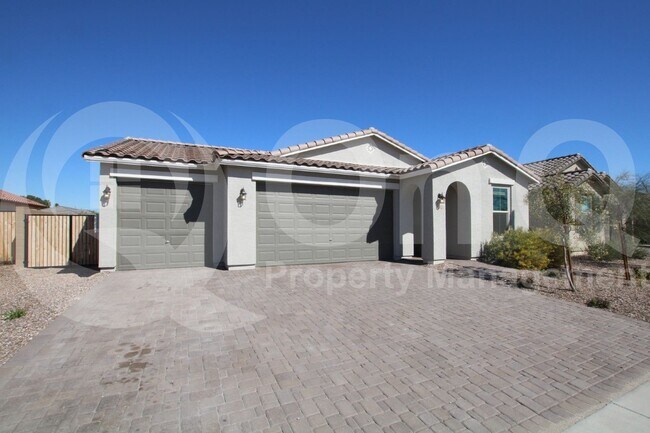 Primary Photo - 18032 W Elizabeth Ave