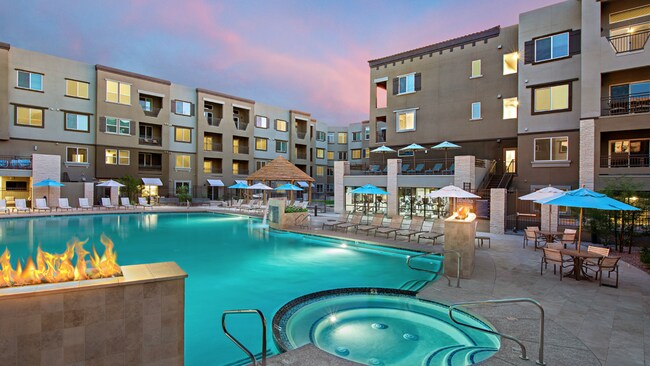 Building Photo - 5550 E Deer Valley Dr