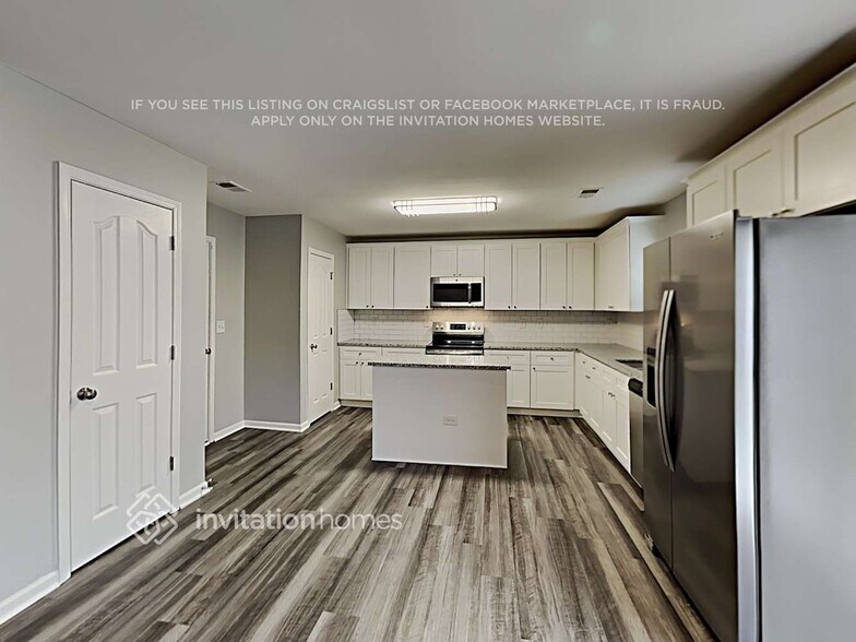 Building Photo - 315 Hunslet Cir