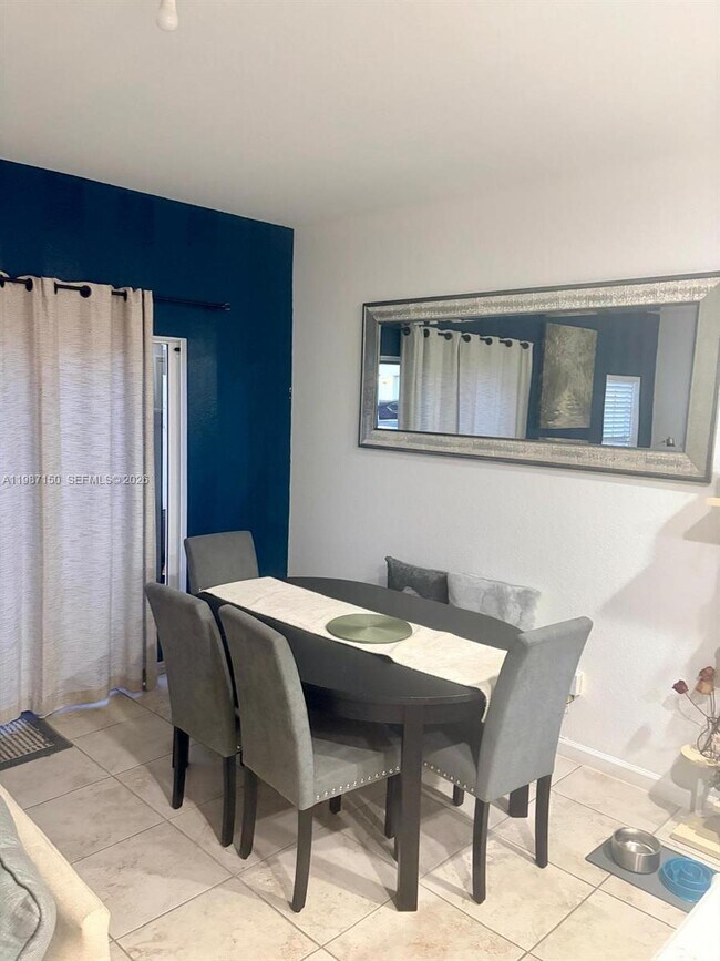 Building Photo - 4002 NW 11 Dr