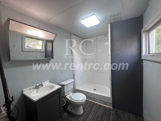 Building Photo - 1224-D Marion-