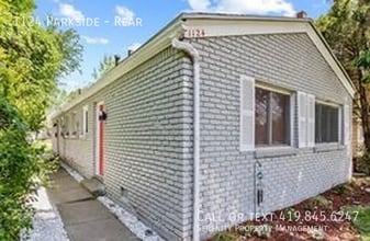 Building Photo - 1124 Parkside-Rear