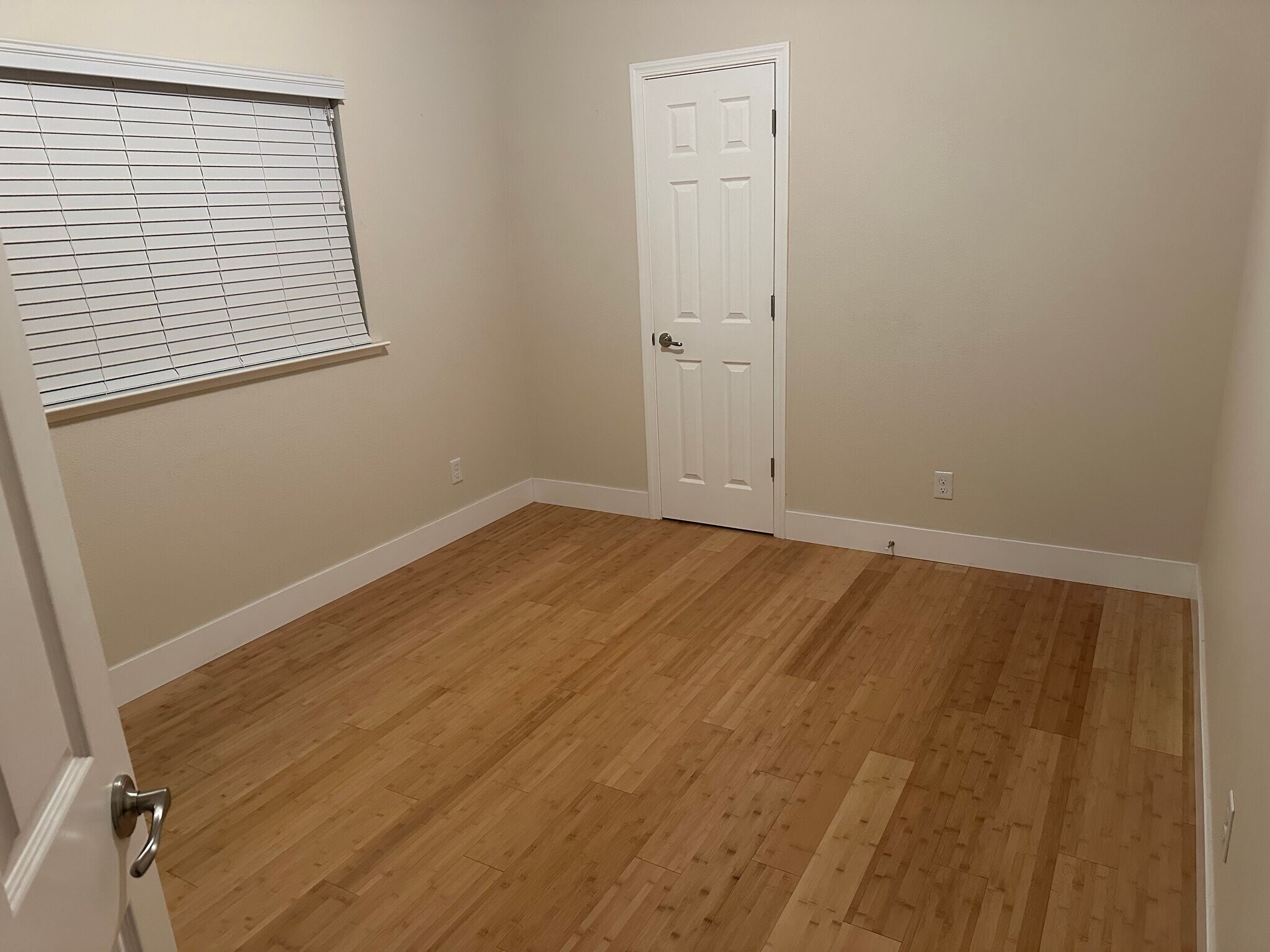 Building Photo - 43575 Crystal Cave Cir