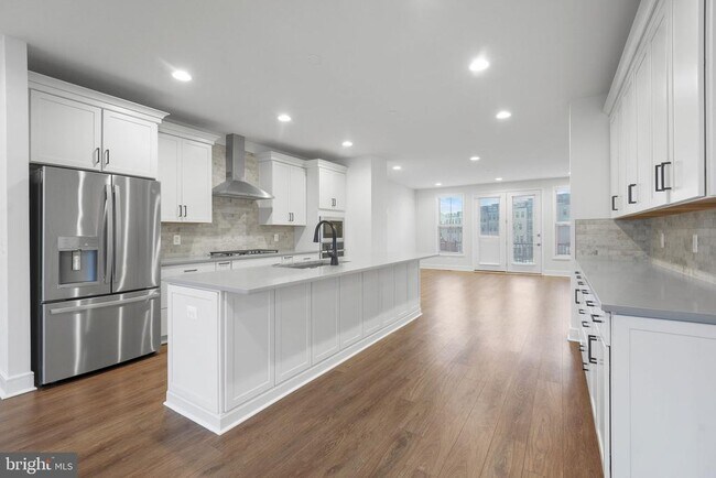 Building Photo - 43421 Farringdon Sq
