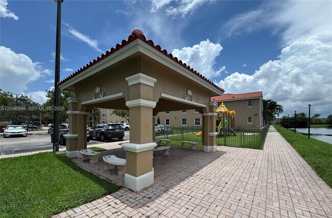 Building Photo - 6360 NW 114th Ave