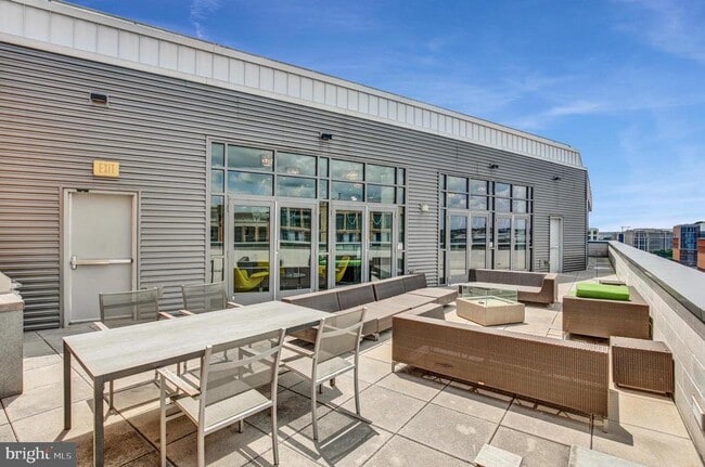 Building Photo - 460 New York Ave NW