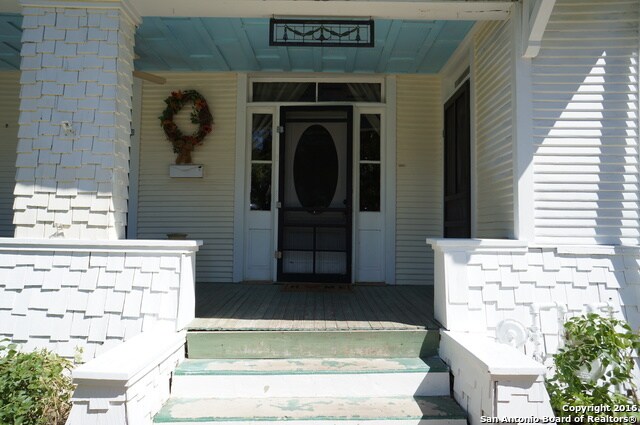 Building Photo - 545 Willow Ave