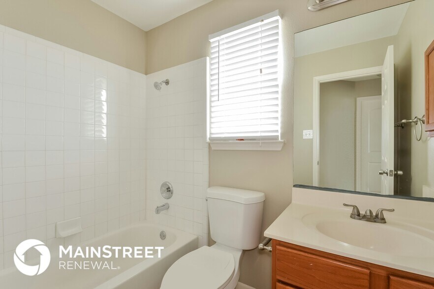 Building Photo - 6930 Sandy Point Dr