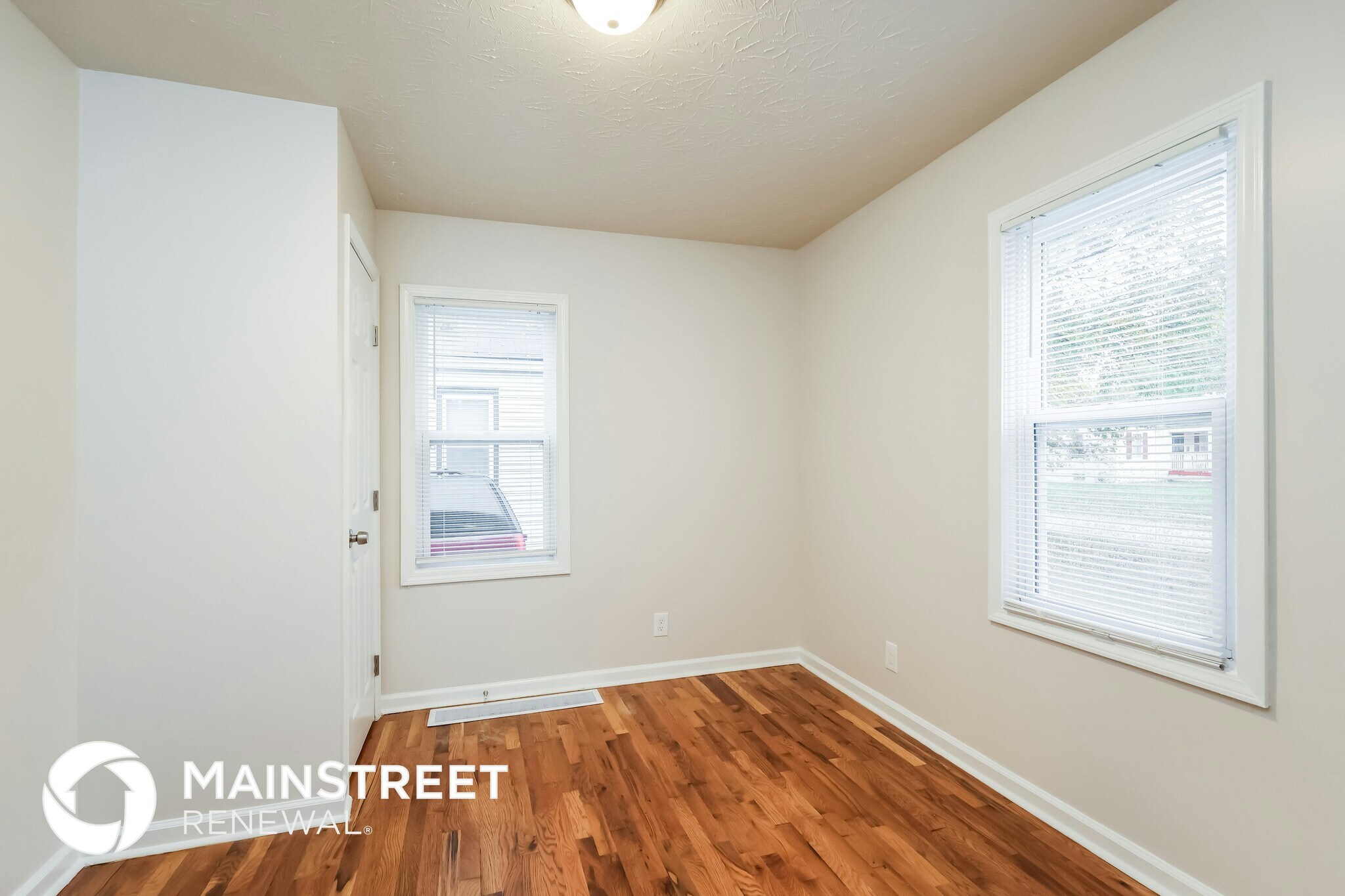 Building Photo - 2900 Wyandotte Ave