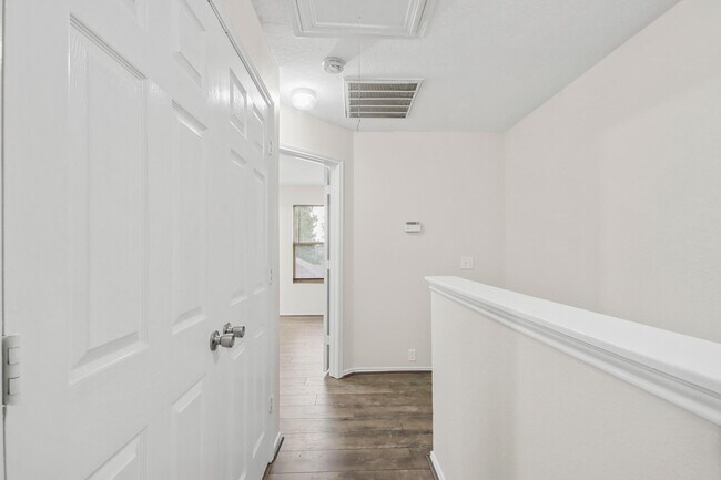 Building Photo - 3526 Glenmore Meadow Dr