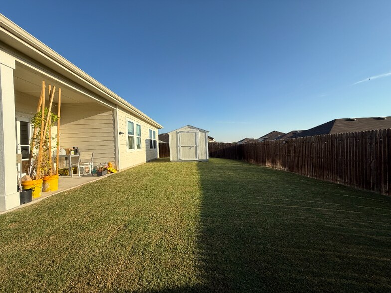 Building Photo - 6512 Trident Ct