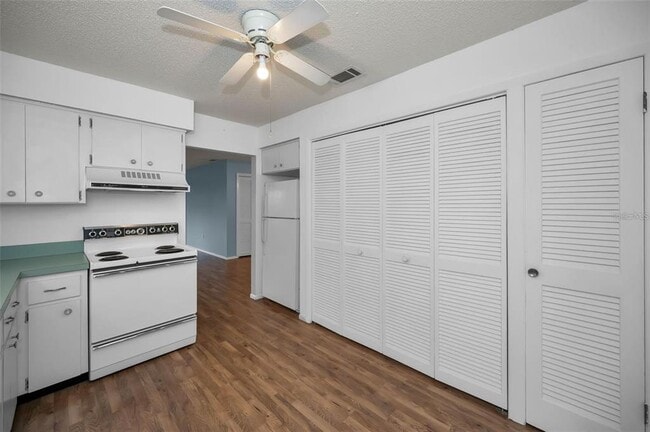 Building Photo - 4014 Davit Dr