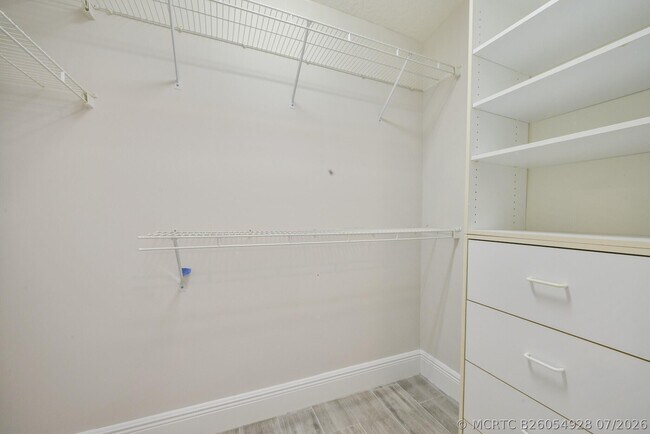 Building Photo - 172 Jones Creek Dr