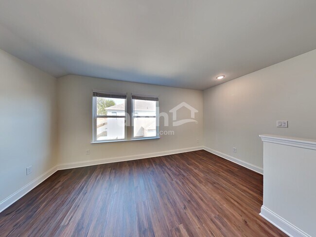 Building Photo - 5242 Blue Mountain Dr