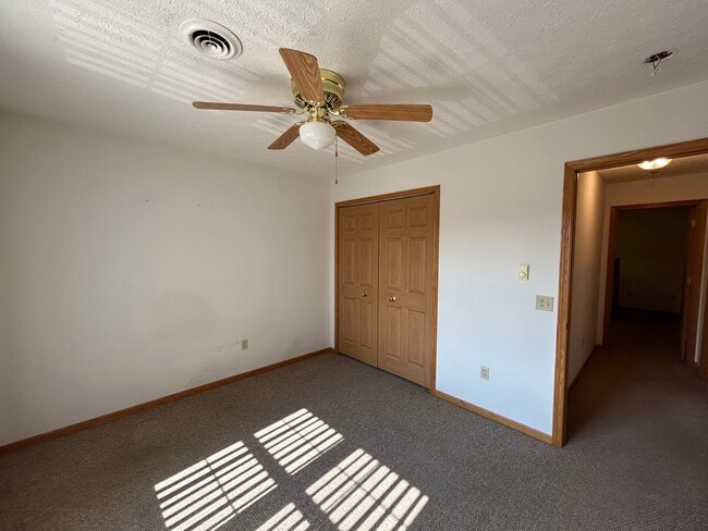 Building Photo - 651 Sturbridge Dr