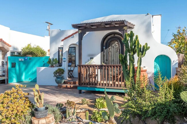 Building Photo - Charming 2 Bedroom, 2 Bath Spanish Revival...